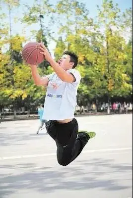 篮球力量训练计划表图片_1